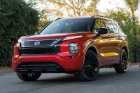 Nissan Rogue PHEV �� ��� Mitsubishi ������� � ������