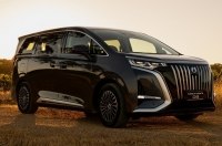 ����������� ������ Denza D9 �������� �� ����� �����