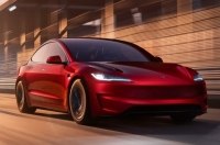 Tesla �������� ������ ����� Model 3 � �����