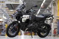 �� ����� BMW � ������ �������� 4-��������� ��������