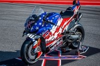 Aprilia ����������� ��������� ��������� RSV4 X 250th