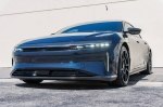 Lucid Air ������� ����� 100 000 ������ � ������� ���� 5300 �� ������