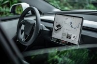Tesla ������ ��������� �������� ���� ������� �������� FSD