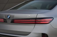 BMW 7 Series ������� ����� ���� �� 16 000 ������
