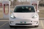 � ����� ������� Tesla Model 3 �� ������� � 610 000 ��