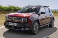 Renault 4 E-Tech Plein Sud ������� ������������ ��������� ���