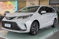 � ���� ������������ ������ Toyota Granvia 2027