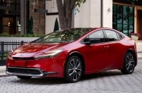 Toyota ����������� �������� Prius �� Prius PHEV 2027 ���������� ����