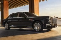 ������ ��������� ������-������ Golden Sunflower � ���� ������ ����������� ������ Rolls-Royce