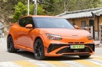 Genesis ������� ������� ����� �������������� ���������������� GV60 Magma
