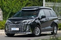 Toyota Sienna �������� ������� ����������� �� ������ Lorinser