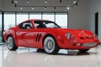 ��������� �����������: ������ Mazda ������������� �� ����������� Ferrari � �����