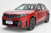 � ���� ������ BMW ������� ��������� iX3 �� ������������
