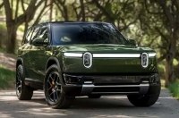 Rivian ������ � ������������ ��� ������� ���������� ��� ��������� R2