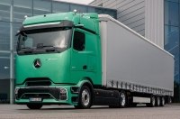 Mercedes-Benz Trucks �������� ����������� eActros � ��������� Lowliner