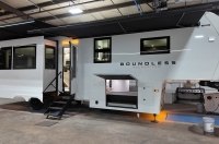 ������� �� �������: �� ������� �������� �������� ������-����� Boundless 320RL (����, ����)