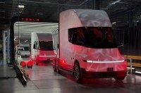 ������������ ����� ������ ������ Tesla Semi