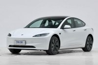 Tesla Model 3 ������� � ����
