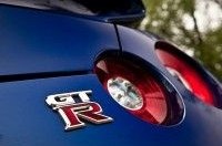 Nissan     GT-R