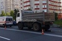 ДТП в Киеве: на улице Академика Вильямса грузовик МАЗ раздавил пенсионерку