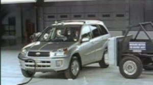 Краш-тест Toyota RAV4