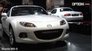 Видео Mazda MX-5 Roadster Coupe на Парижском автошоу