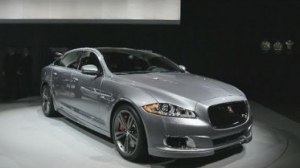 Видео Jaguar XJR на автосалоне в Нью-Йорке