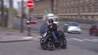 Відео Тест Piaggio MP3 500 Sport