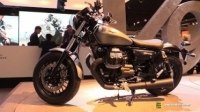 Відео Moto Guzzi V9 Bobber на выставке