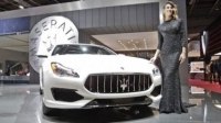 Відео Maserati Quattroporte на выставке