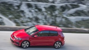 Видео Интерьер и экстерьер Volkswagen Golf GTI