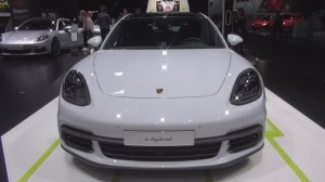 Видео Porsche Panamera E-Hybrid Sport Turismo - экстерьер и интерьер