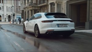 Промо видео Porsche Panamera Turbo S E-Hybrid ST