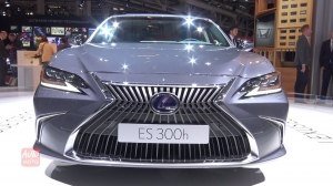 Видео Lexus ES 300h - экстерьер и интерьер