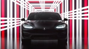 Live-презентация серийной Tesla Model S Plaid