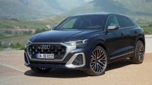  Audi SQ8 TFSI:   