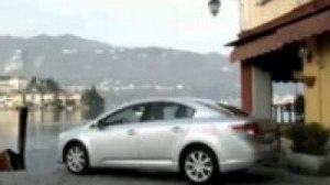 Видео обзор Toyota Avensis