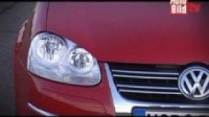 Видео обзор VW Golf vs Kia Cee'd