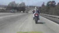 Видео Очередной трюк на мотоцикле