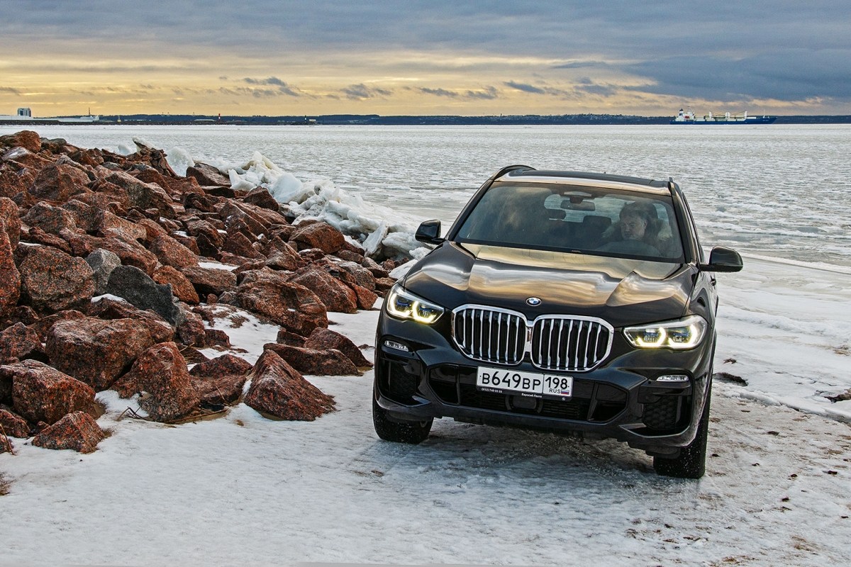 Тест-драйв BMW X5: Обожаема и желанна