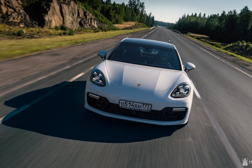Тест-драйв Porsche Panamera: С электричеством на подхвате