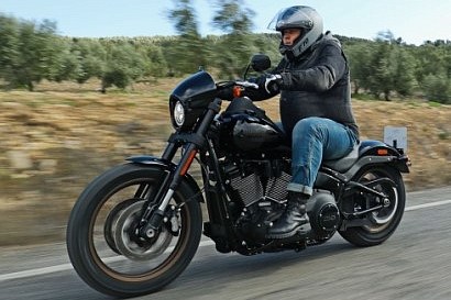 -    S :  . Harley-Davidson Low Rider S