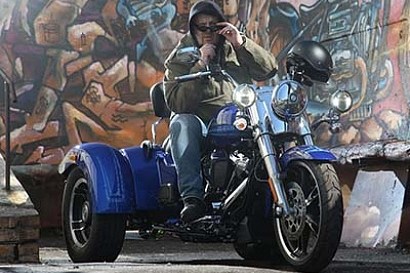 - Harley-Davidson Trike: Harley-Davidson Freewheeler:   ?