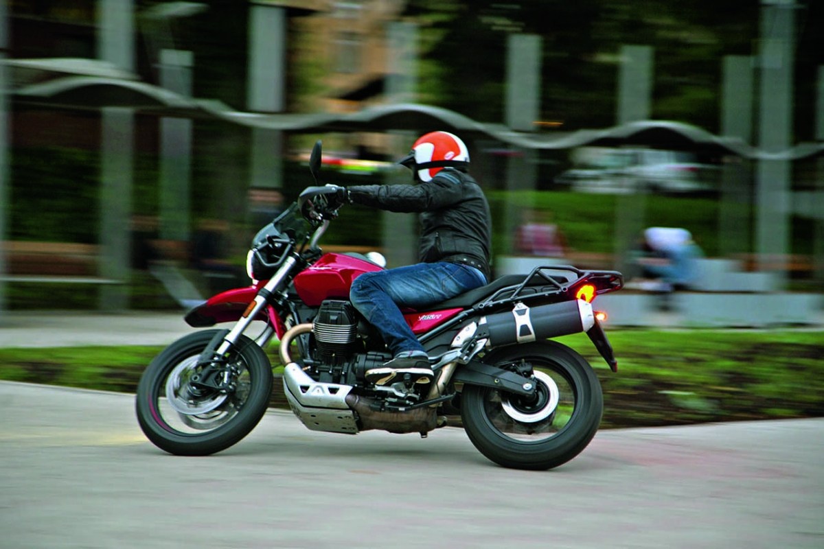 - Moto Guzzi V85 TT: Moto Guzzi V85TT:   
