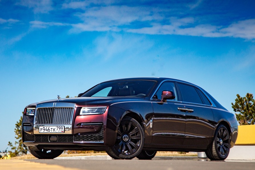 Тест-драйв Rolls-Royce Ghost: Rolls-Royce Ghost Extended: а может ли быть лучше?