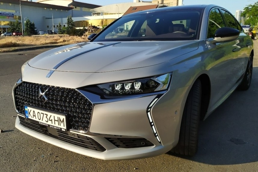 - DS 9:   DS9:   Toyota Camry   Lexus ES?