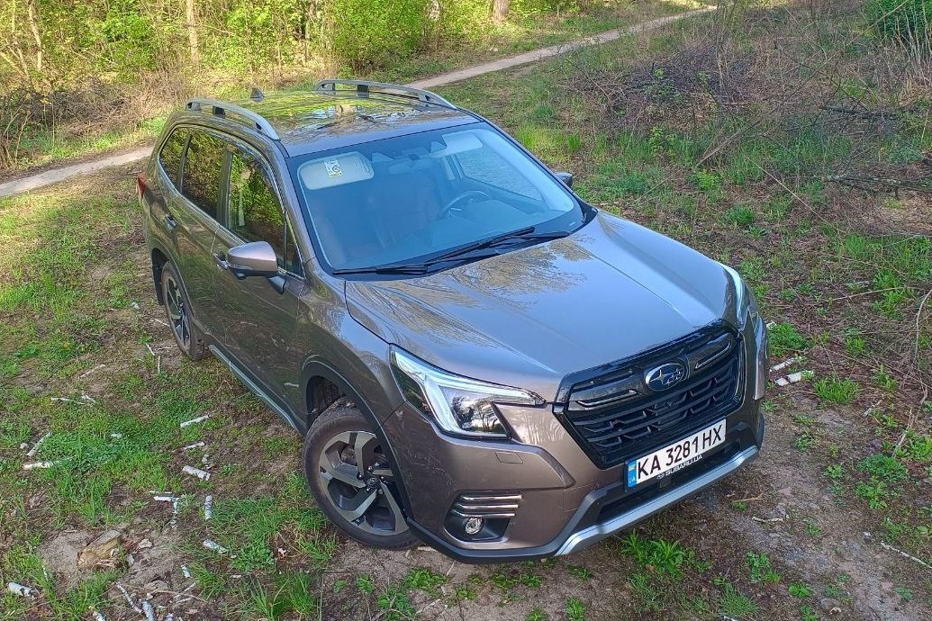 - Subaru Forester: Subaru Forester:    