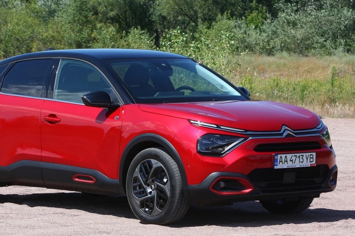 - Citroen C4:  -: -  Citroen e-C4