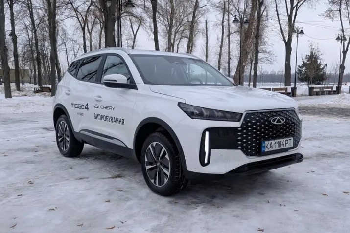 ����-����� Chery Tiggo 4: Chery Tiggo 4 Hybrid: �� � ���� ������������� �� �����?