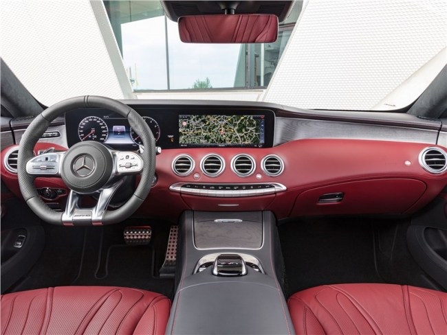 Четверть миллиона долларов у бордюра. Mercedes S-Class Coupe (C217)